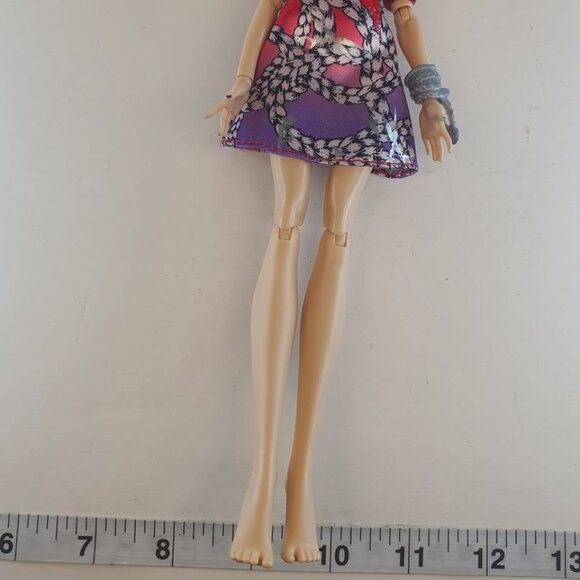 Ever After High Legacy Day Raven Queen Doll - Picture 4 of 6